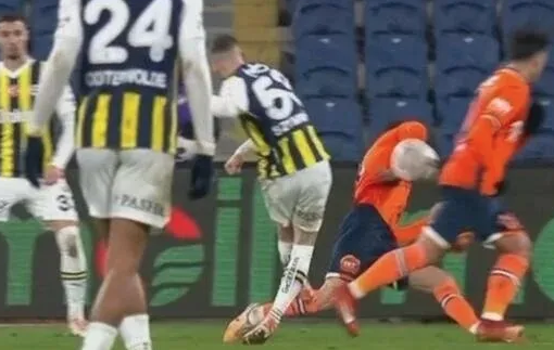 Foto - Süper Lig devi: Herkesin izlediği o pozisyonla ilgili şok gelişme! Erman Toroğlu son noktayı koydu! Yer yerinden oynayacak...