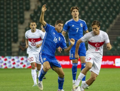 Foto - Süper Lig devinden Kenan Yıldız hamlesi! Transferde bomba gelişme...