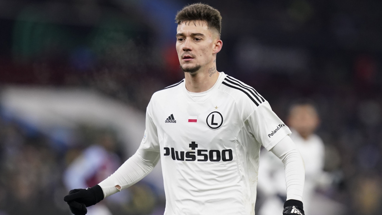 Foto - Süper Lig devinin yıldızı, gazetecinin kolunu kırdı! Sebebi şaşkına çevirdi