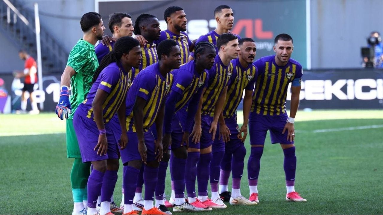 Foto - Süper Lig ekibine büyük şok! 3 dönem transfer yasağı geldi