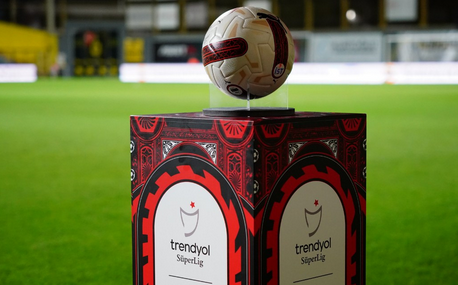 Foto - Süper Lig’de yeni sezonun şampiyonunu şimdiden belirlediler! Yapay zekadan olay oluşturan tahmin: İşte 2024/25 sezonu puan durumu sıralaması