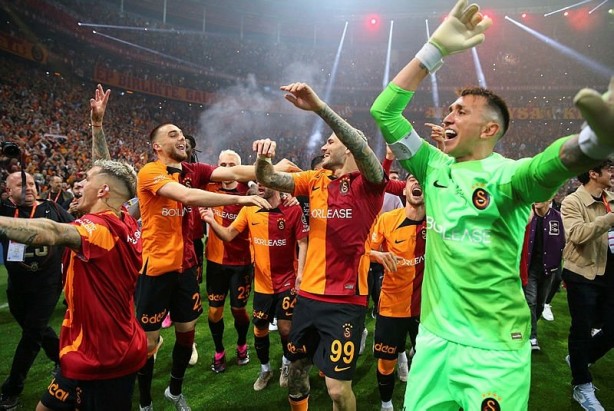 Foto - Süper Lig’de yılın transferini Galatasaray yapıyor! Fenerbahçe’nin eski yıldızı imzaya gelecek…
