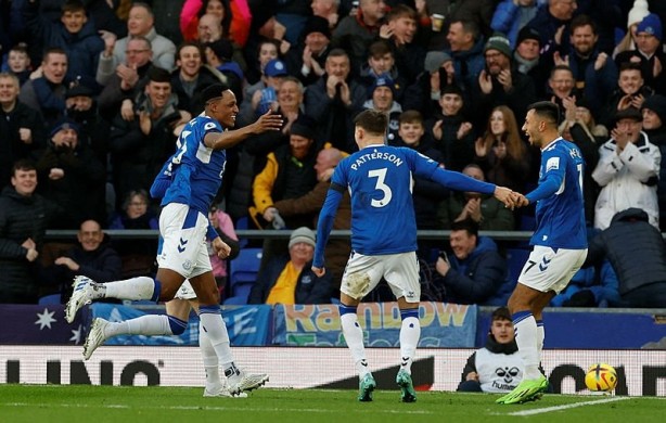 Foto - Süper Lig'e bomba gibi düştü! Şenol Güneş'in yeni prensleri geliyor...