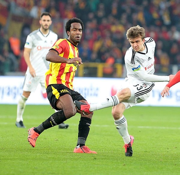 Foto - Süper Lig'e bomba gibi düştü! Şenol Güneş'in yeni prensleri geliyor...