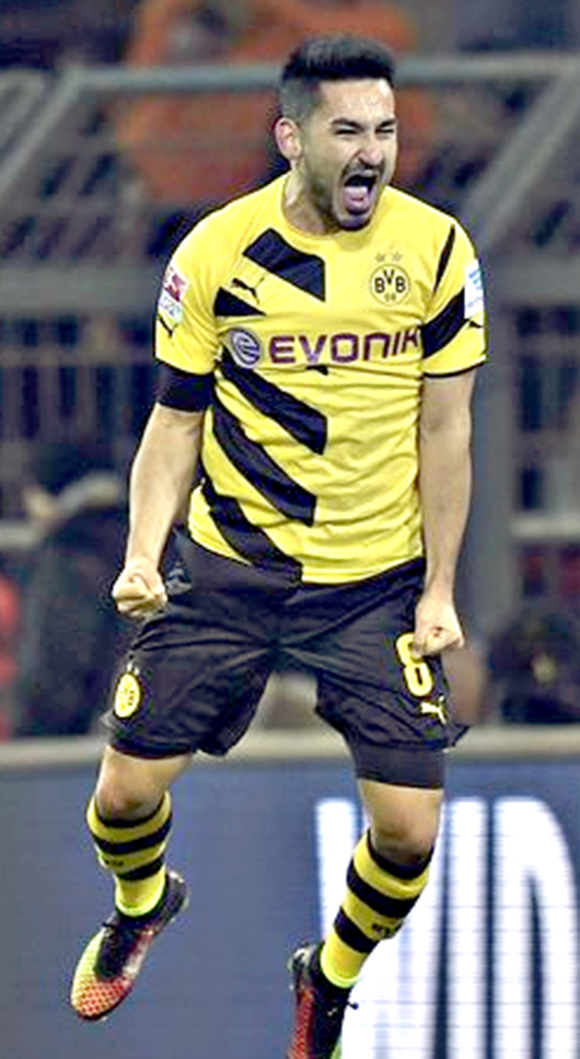 Foto - Süper Lige yıldız isim geliyor! Yer yerinden oynayacak... Bomba patladı patlayacak!