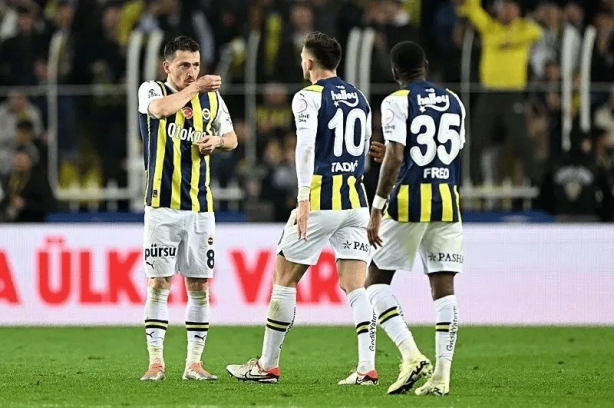 Foto - Süper Lig’in en çok penaltı kullanan takımları belli oldu! Zirveyle ikinci arasında büyük fark: İşte ligin en fazla penaltı atan takımları…
