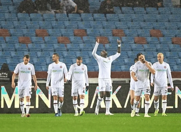 Foto - Süper Lig’in en çok penaltı kullanan takımları belli oldu! Zirveyle ikinci arasında büyük fark: İşte ligin en fazla penaltı atan takımları…