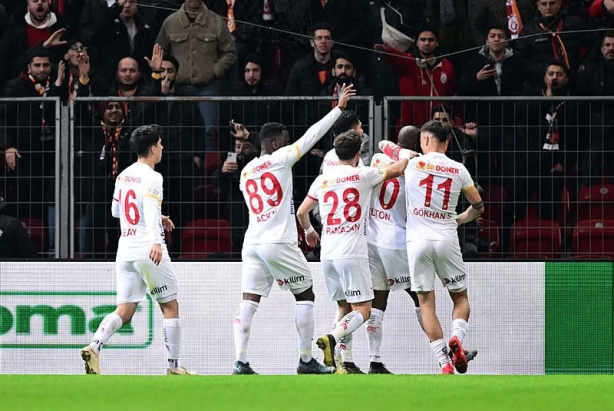 Foto - Süper Lig’in yeni şampiyonluk favorisi belli oldu! Oranlar güncellendi: 20. haftanın ardından favori değişti…