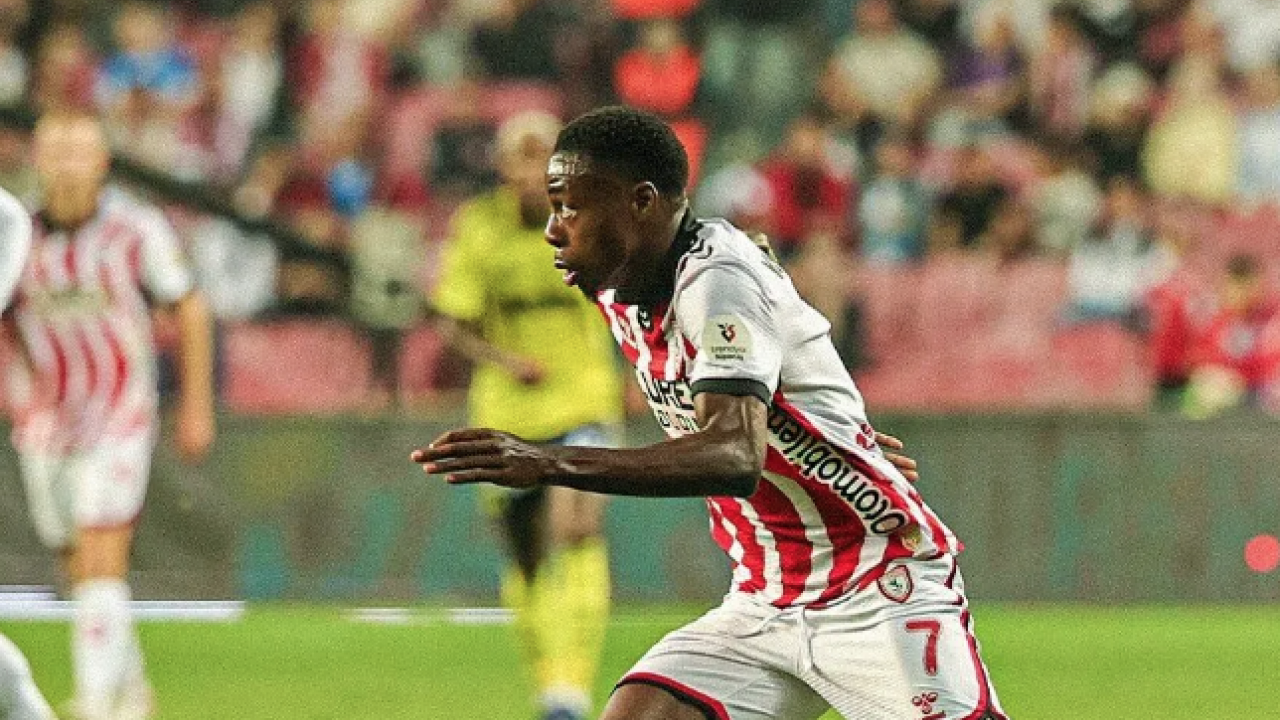 Süper Lig'in yıldızı diyerek duyurdular! Rakam belli oldu artık... Kadıköy'e adım adım...