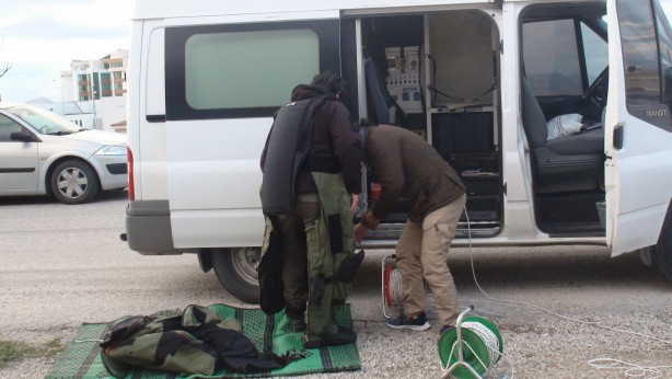 Foto - Şüpheli çanta paniği! Ekipler alarma geçti