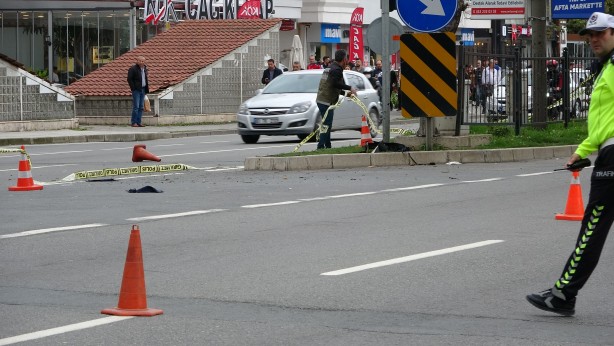 Foto - Şüpheli valiz fünyeyle patlatıldı