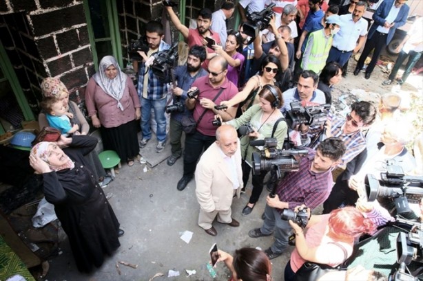 Foto - Sur esnafını ziyaret eden HDP'lilere büyük tepki