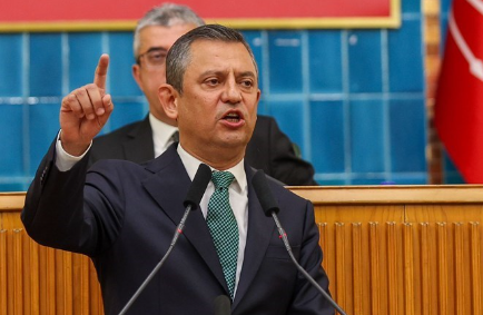 Foto - "Sürekli aydınlık için 1 dakika karanlık" eylemi başlatmışlardı… Eylem ‘FOS’ çıktı! CHP yeniden bir darbe beklentisi içinde mi?