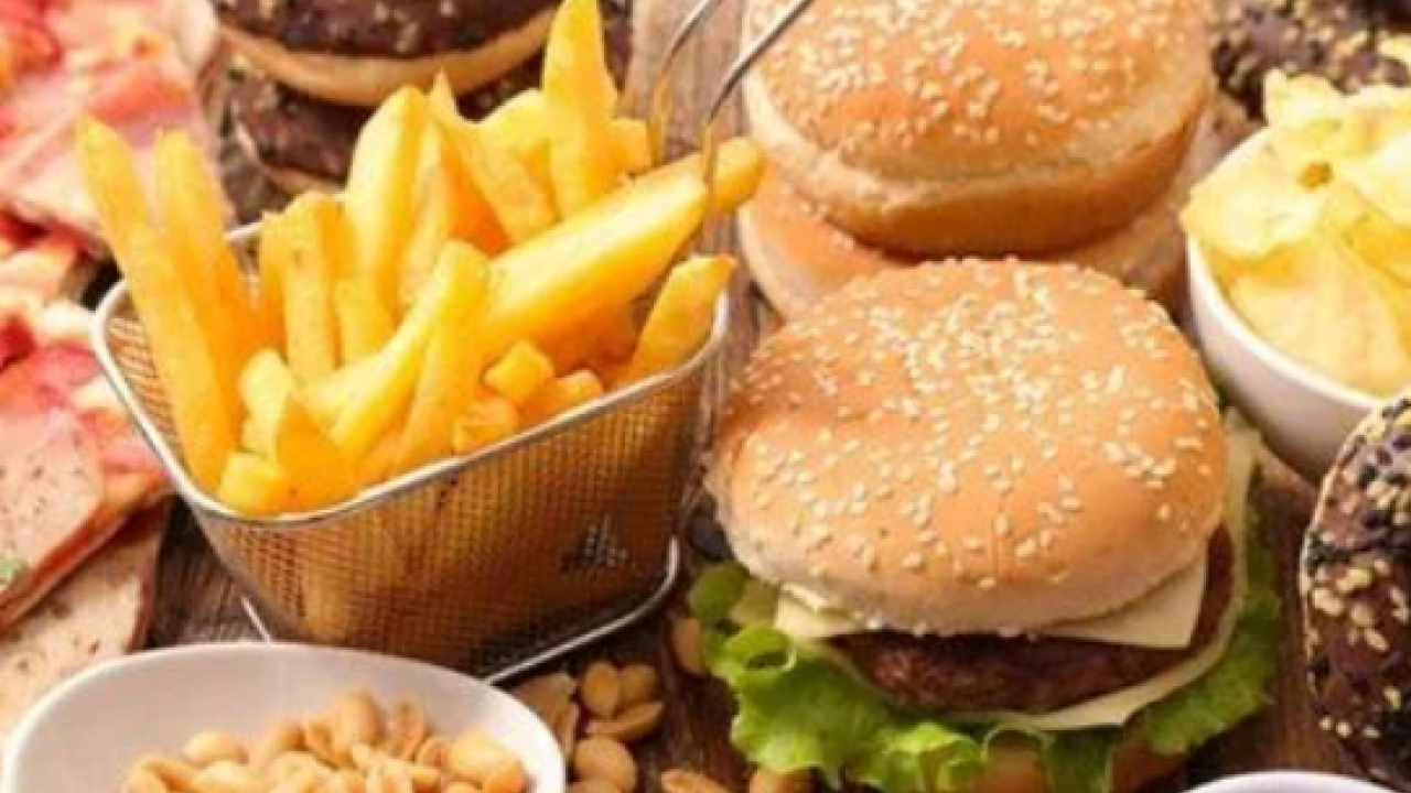 Foto - Sürekli dışarıdan yemek hastalıklara davetiye çıkarıyor! Aman diyelim artık görün şu tehlikeyi…