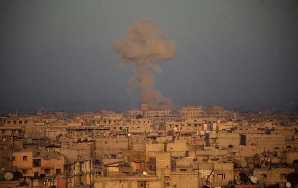 Foto - Suriye halkı Nasrallah'ın ölmesi sonrası neden tatlı dağıtıp sevinç kutlamaları yaptı? İşte cevabı...