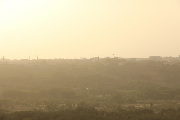Foto - Suriye kaynaklı! Diyarbakır'ı etkisi altına aldı