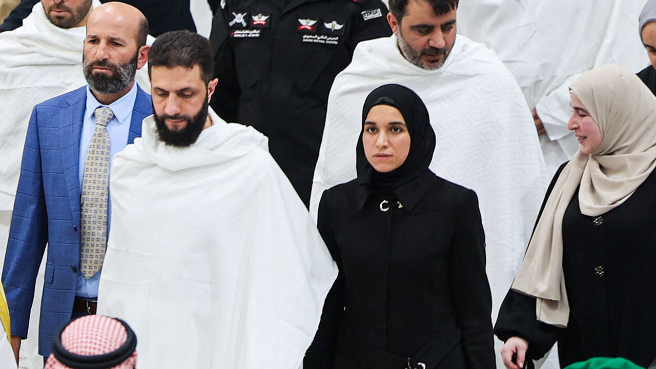 Suriye lideri Ahmed el Şara'nın eşi Latifa el Şara bakın kimmiş: Rastlantısallığa pek yer yok