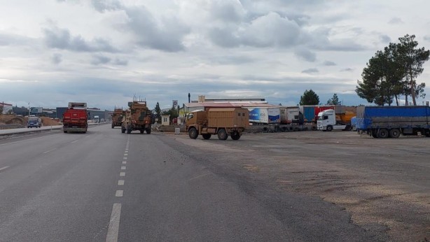 Foto - Suriye sınırında askeri araç hareketliliği