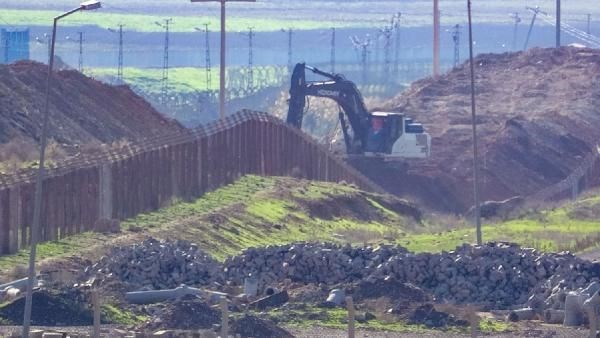 Foto - Suriye sınırında hendek kazısı başlatıldı