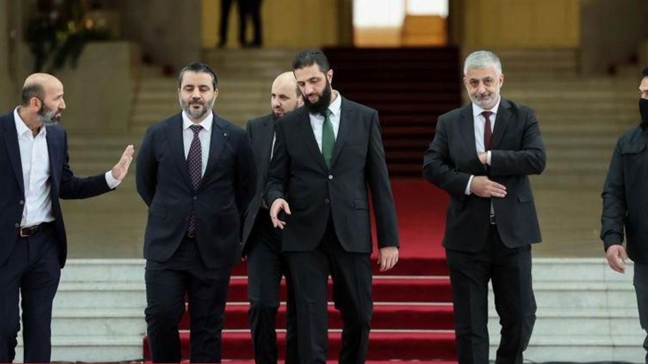 Suriye yeni yönetiminden beklenmedik karar! SDG ile anlaştılar