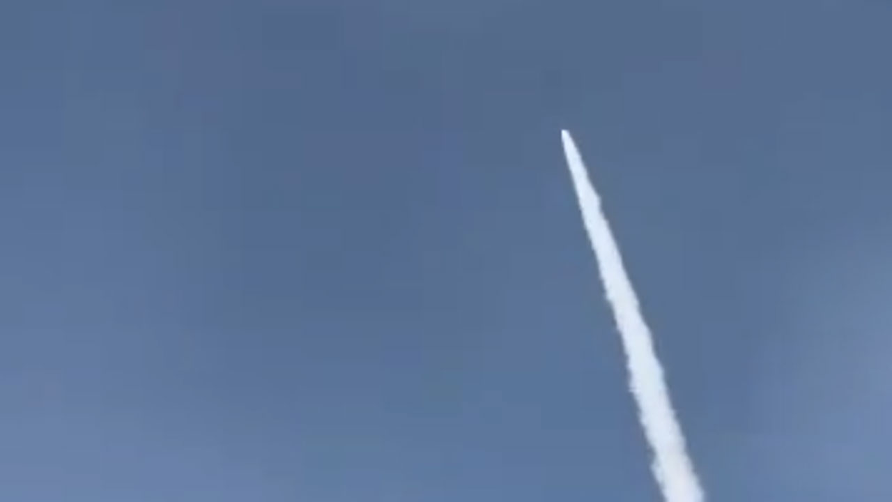 Foto - Suriye'de belirsizlik sürerken Türkiye Tayfun balistik füzesini ateşledi