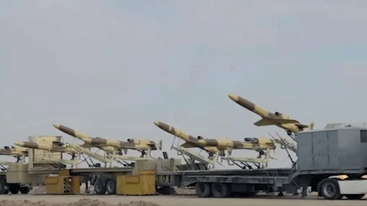 Foto - Suriye'de boyunun ölçüsünü alan İran'da askeri hareketlilik