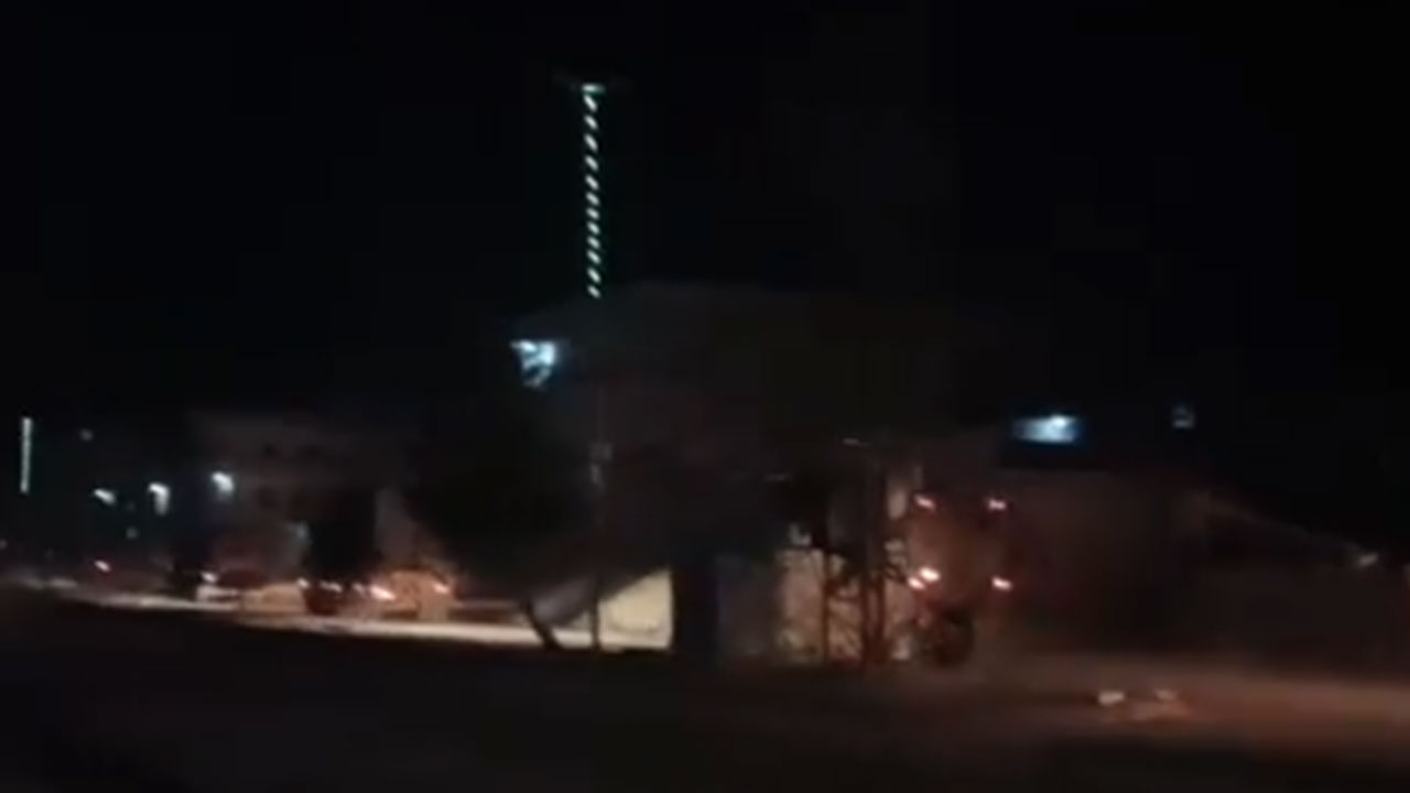 Foto - Suriye'de hareketli saatler! Sokağa çıkma yasağı ilan edildi