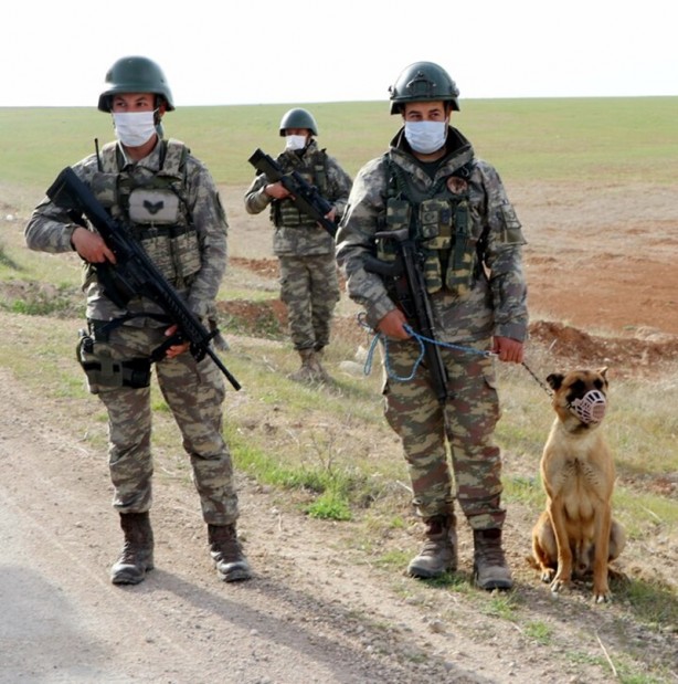 Foto - Suriye’de Mehmetçik'in eli tetikte teröristlere göz açtırılmıyor