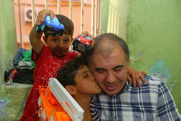 Foto - Suriyeli Ahmed'e bakın kim sahip çıktı!