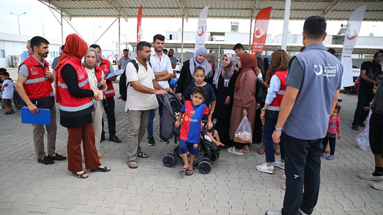 Foto - Suriyeliler o ilimizi terk etmeye başladı: Sokaklar sessizliğe gömüldü