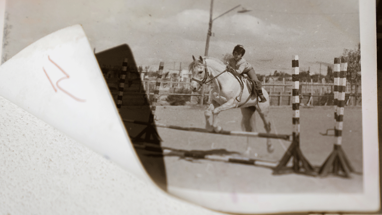 Foto - Suriyeliler yoksulluktan kırılırken, Esed pisliği burada yaşıyordu!