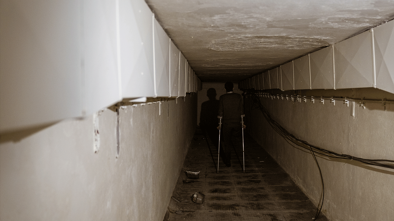 Foto - Suriyeliler yoksulluktan kırılırken, Esed pisliği burada yaşıyordu!