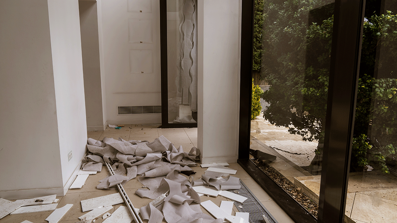 Foto - Suriyeliler yoksulluktan kırılırken, Esed pisliği burada yaşıyordu!