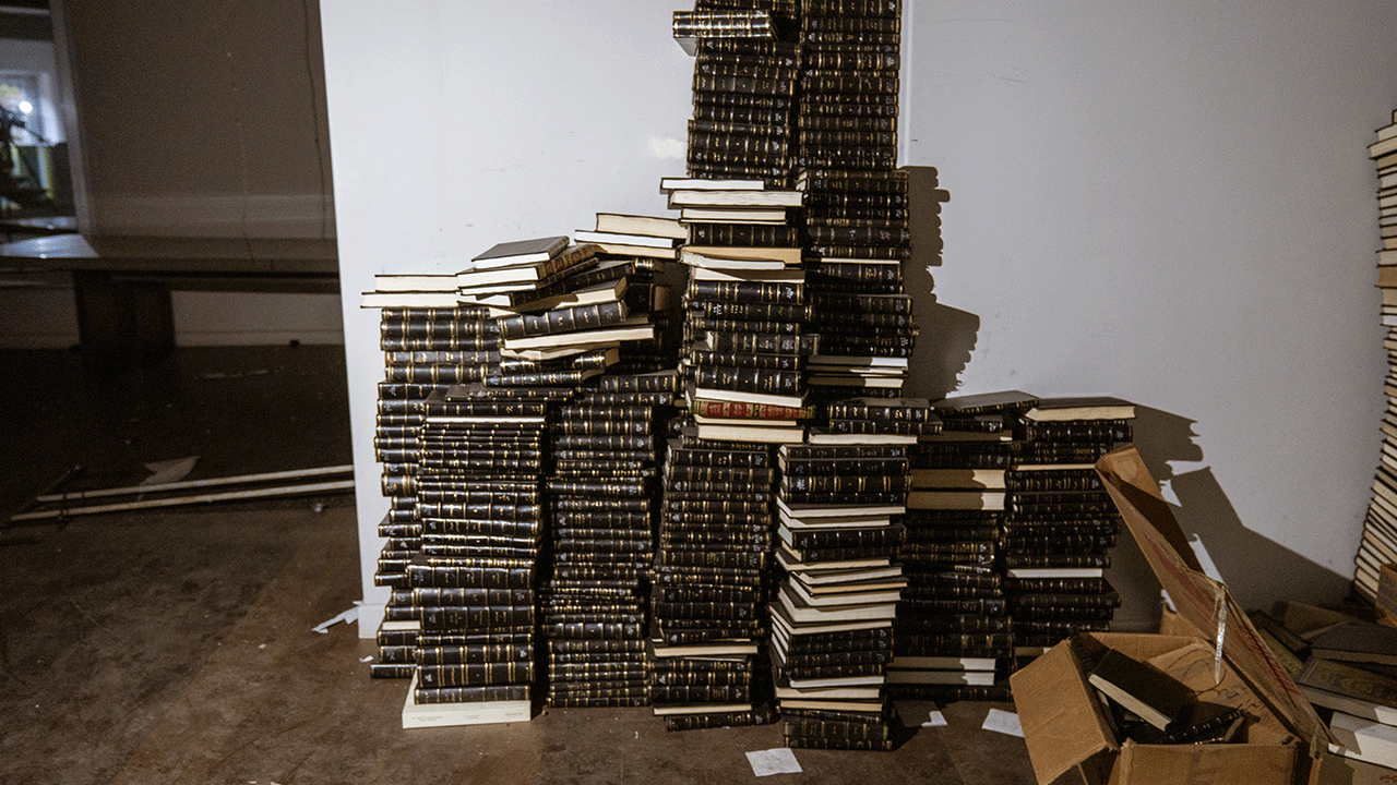 Foto - Suriyeliler yoksulluktan kırılırken, Esed pisliği burada yaşıyordu!