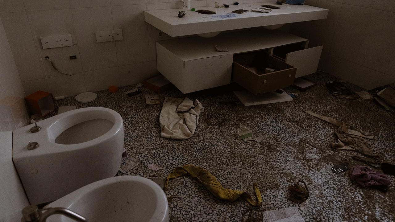 Foto - Suriyeliler yoksulluktan kırılırken, Esed pisliği burada yaşıyordu!