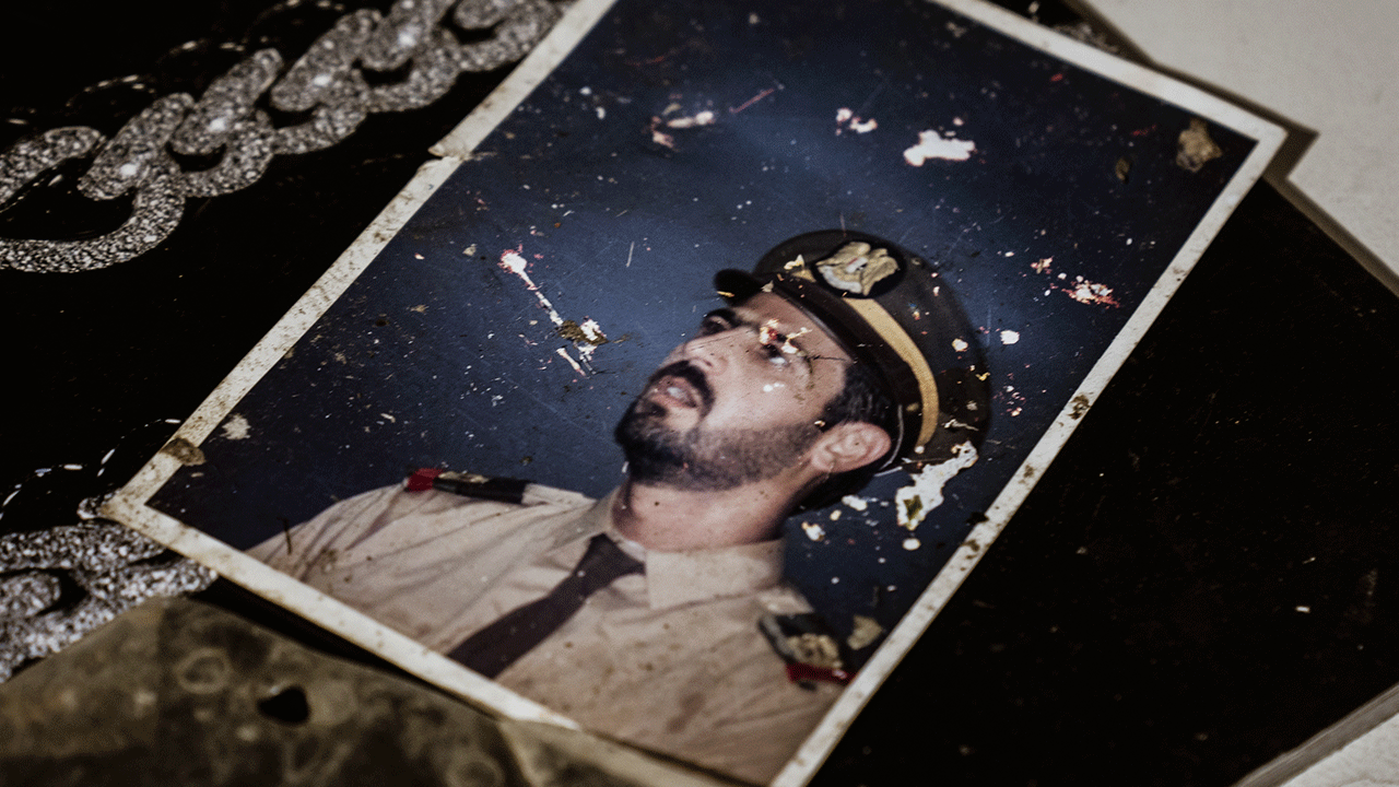 Foto - Suriyeliler yoksulluktan kırılırken, Esed pisliği burada yaşıyordu!