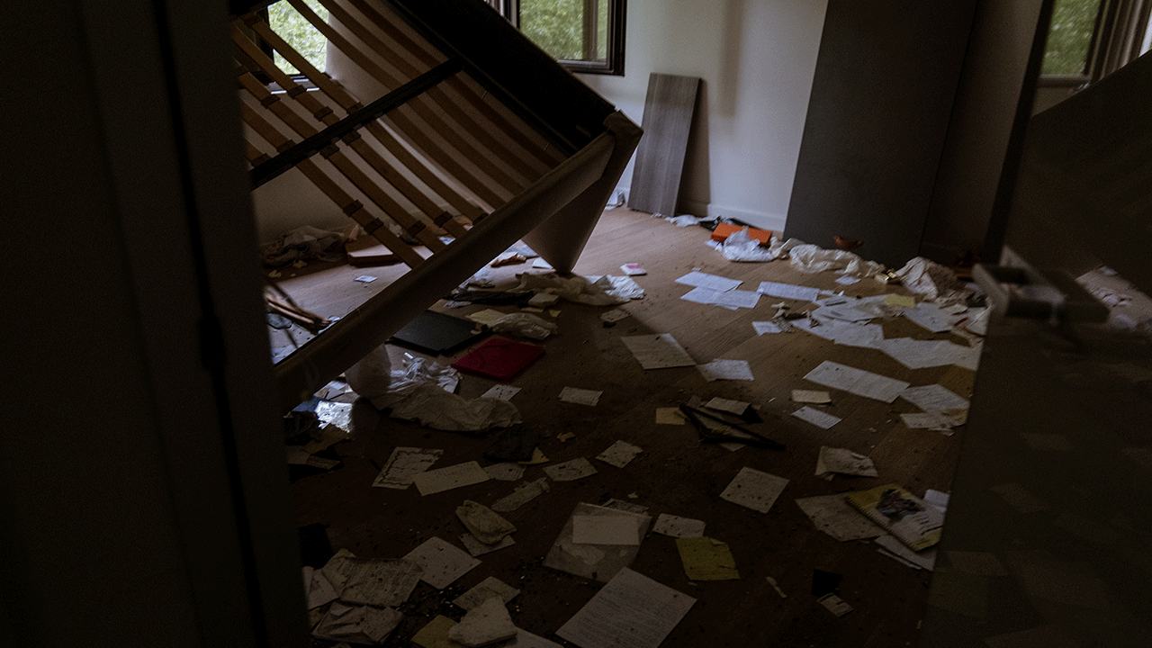 Foto - Suriyeliler yoksulluktan kırılırken, Esed pisliği burada yaşıyordu!