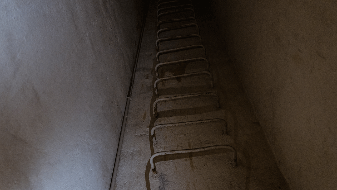 Foto - Suriyeliler yoksulluktan kırılırken, Esed pisliği burada yaşıyordu!