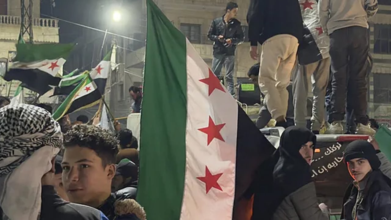 Suriye'nin Halep ilinde PKK/YPG'nin işgal ettiği mahallelerde sivil göç: Çatışmalar devam ediyor