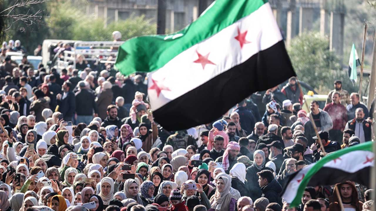 Foto - Suriye'ye Türkiye'ye karşı teklif ettiler: Size petrol verelim bizimle anlaşın