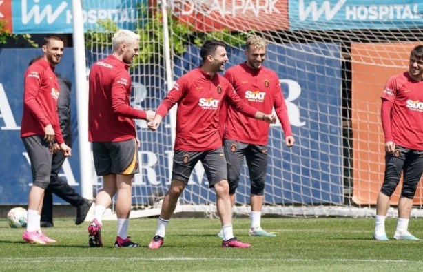 Foto - Sürpriz gelişmeyi dünyaya duyurdu... Galatasaray'ın dinamosu için bomba haber!