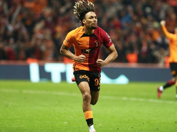 Foto - Sürpriz gelişmeyi dünyaya duyurdu... Galatasaray'ın dinamosu için bomba haber!