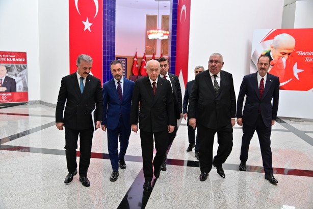 Sürpriz isimler! Bahçeli’nin yeni A takımı belli oldu