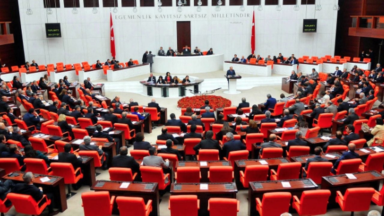 Foto - Sürpriz transferin ardından Meclis’te tüm dengeler değişti! İşte TBMM’deki son sandalye dağılımı 