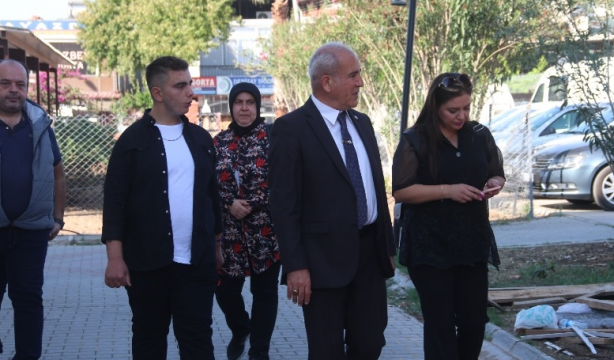 Foto - Sürprizi gören bipolar hastası genç Emniyet Müdürü'ne sıkı sıkı sarıldı