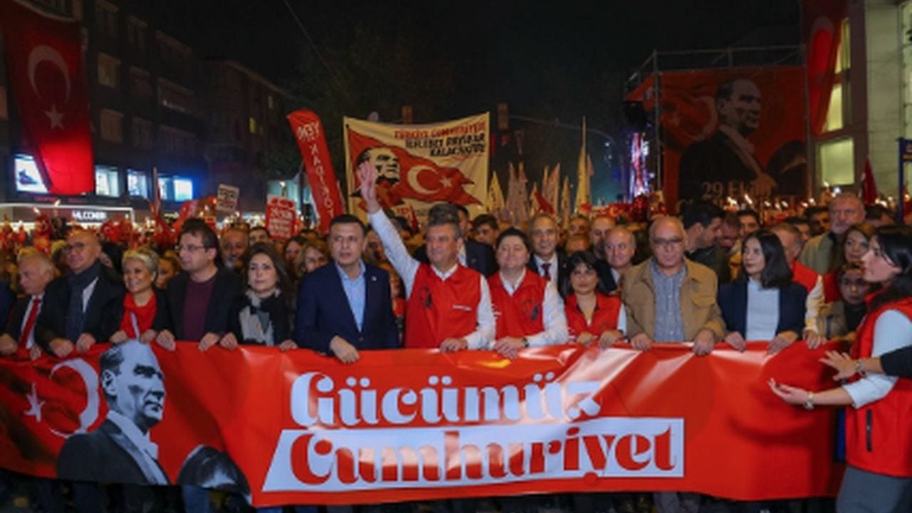 Foto - "Sürü müyüz biz, sürü mü?" Deprem uzmanı Ahmet Ercan’ın Özgür Özel çıkışı ortalığı karıştırdı