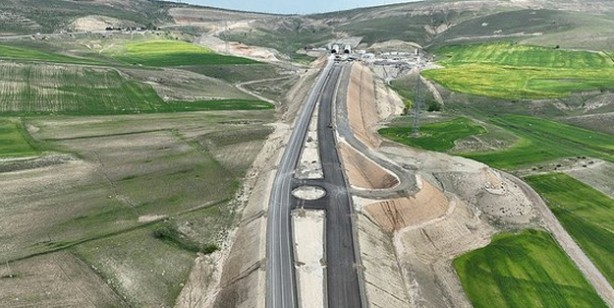 Foto - Sürücüler müjde! Türkiye'den önemli proje: Yağdonduran Tüneli'nin yüzde 85'i tamamlandı diyerek ilan ettiler