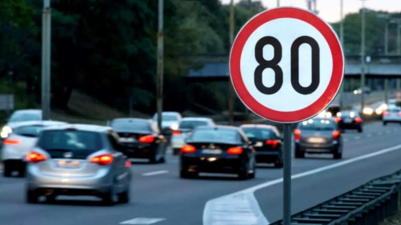 Sürücüler dikkat: Hız sınırları baştan aşağı değişiyor!