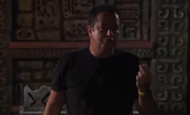 Foto - Survivor yarışmacıları Acun Ilıcalı'yı çıldırttı! Acun Ilıcalı'yı hiç böyle görmediniz... Bağırıp, sandalyeyi devirdi