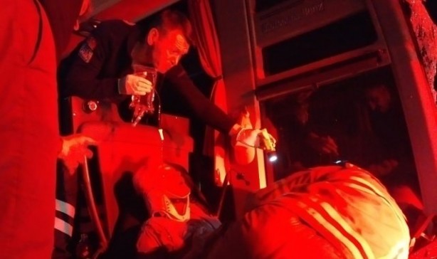 Susurluk'ta can pazarı! Otobüs tıra çarptı